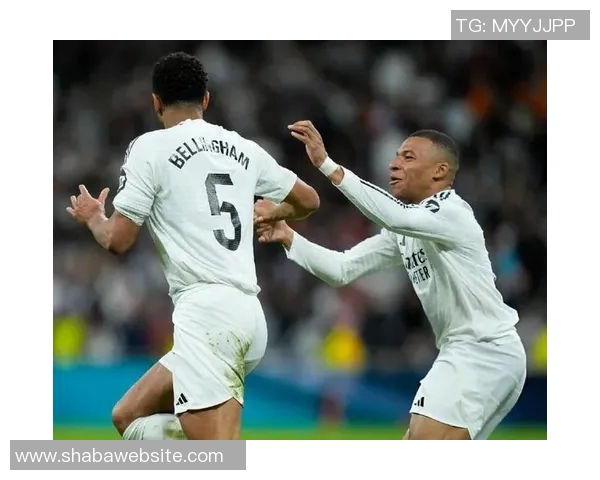 姆巴佩荣获欧洲金靴奖贝林厄姆晒全队合影祝贺兄弟荣耀时刻