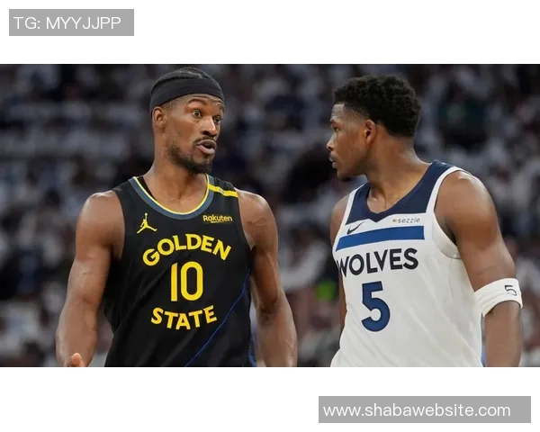 爱德华兹首节火力全开半场高效得分21分助球队争胜